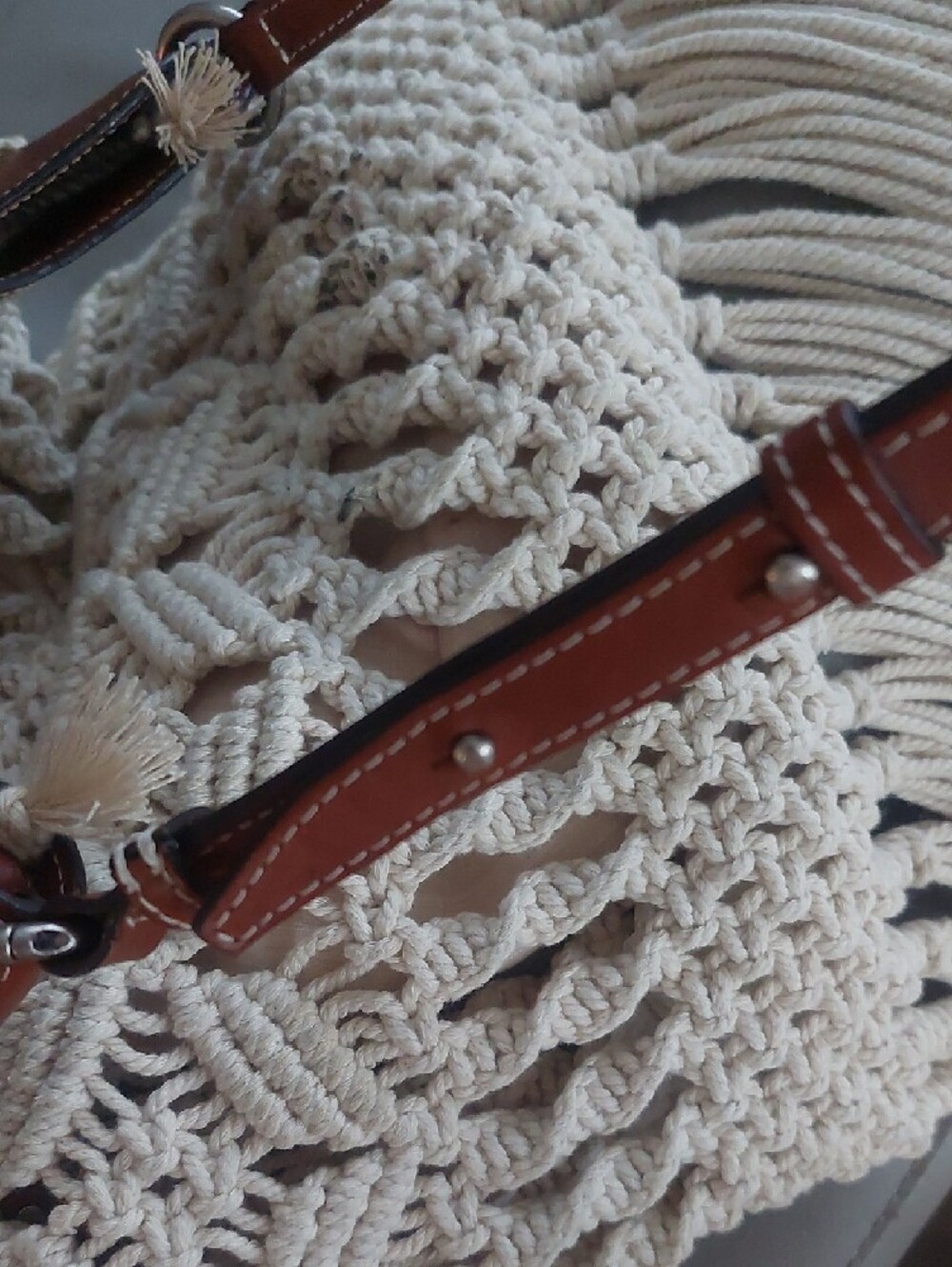 Isabel MARANT Boho Macramé Fringe Shoulder Bag in Cream and Brown - Picture 4 of 14